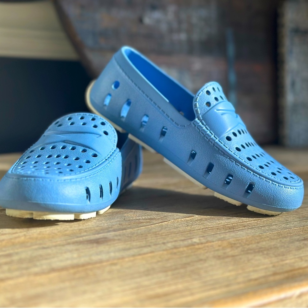 Boys loafer sandals Floafers size 13 Blue